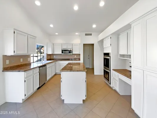 Property Slideshow image 2 of 18 | 25440 s flame tree dr, Sun Lakes, AZ, 85248