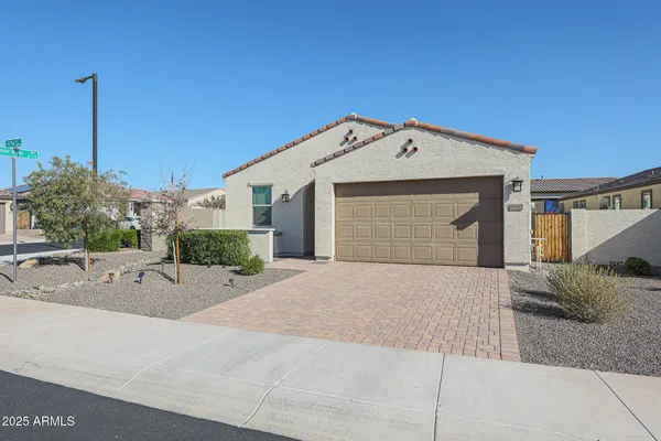 Property Slideshow image 2 of 55 | 15817 s 177th dr, Goodyear, AZ, 85338