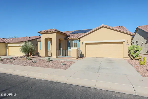 Property Slideshow image 3 of 58 | 17574 w nighthawk way, Goodyear, AZ, 85338