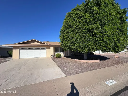 Property Slideshow image 2 of 69 | 17614 n buntline dr, Sun City West, AZ, 85375