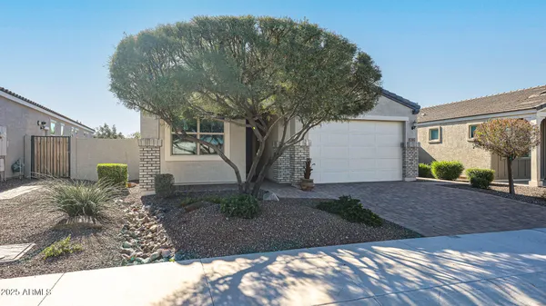 Property Slideshow image 2 of 73 | 17887 w hiddenview dr, Goodyear, AZ, 85338