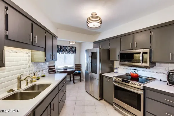 Property Slideshow image 3 of 3 | 10238 w campana dr, Sun City, AZ, 85351