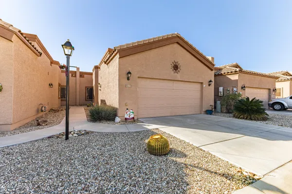 Property Slideshow image 2 of 26 | 18650 n 91st ave unit 2201, Peoria, AZ, 85382
