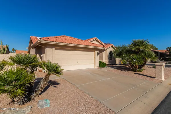 Property Slideshow image 2 of 34 | 10714 e nacoma dr, Sun Lakes, AZ, 85248