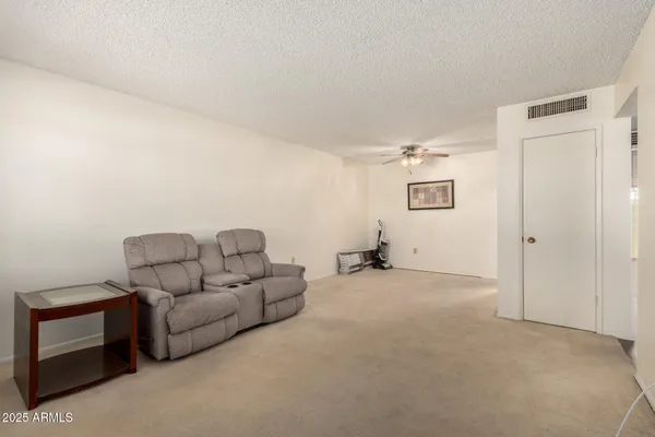 Property Slideshow image 3 of 28 | 10851 w santa fe dr, Sun City, AZ, 85351