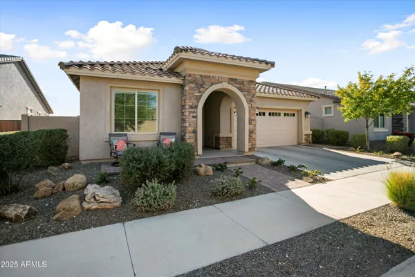 Property Slideshow image 2 of 63 | 4663 n 204th ave, Buckeye, AZ, 85396
