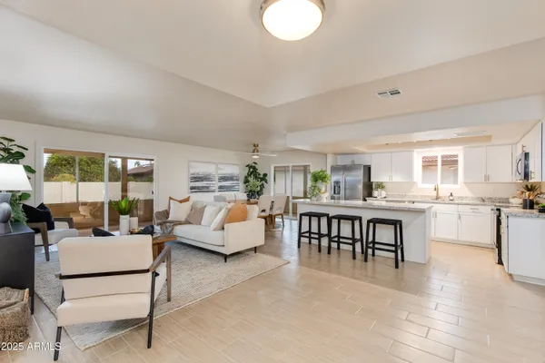 Property Slideshow image 3 of 37 | 10430 e chestnut dr, Sun Lakes, AZ, 85248