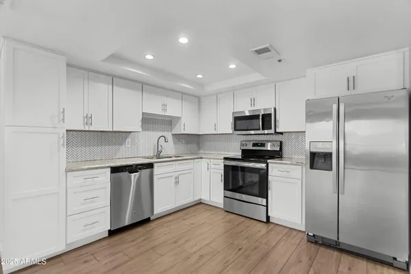 Property Slideshow image 2 of 30 | 7950 e camelback rd unit 404, Scottsdale, AZ, 85251