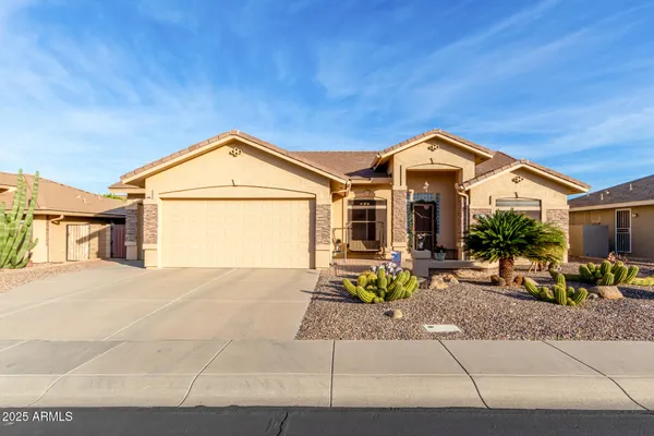 Property Slideshow image 2 of 33 | 11048 e nichols ave, Mesa, AZ, 85209