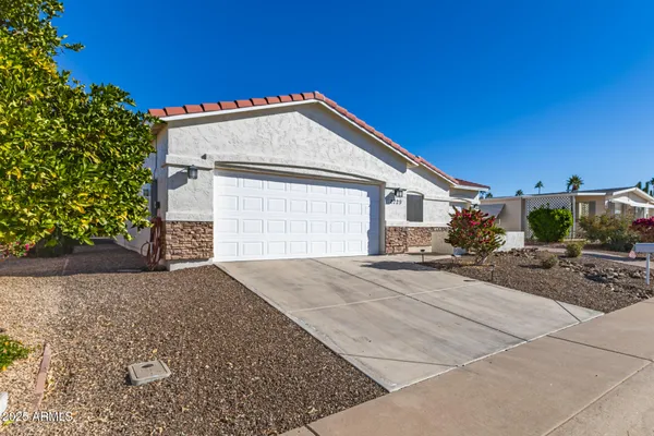 Property Slideshow image 2 of 34 | 2229 n demaret dr, Mesa, AZ, 85215