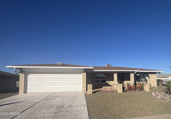 Property Slideshow image 3 of 37 | 4564 e edgewood ave, Mesa, AZ, 85206