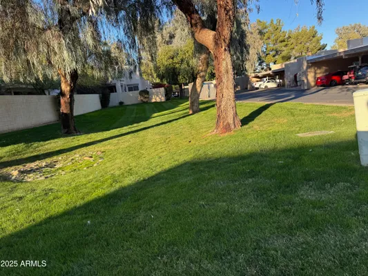 Property Slideshow image 2 of 8 | 14300 w bell rd 502, Surprise, AZ, 85374