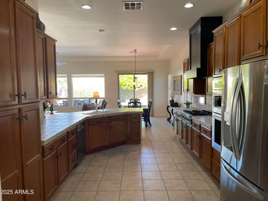 Property Slideshow image 2 of 43 | 4146 e azalea dr, Gilbert, AZ, 85298
