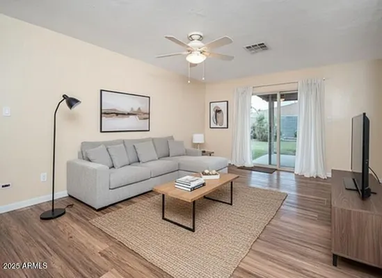 Property Slideshow image 3 of 28 | 10620 w oakmont dr, Sun City, AZ, 85351