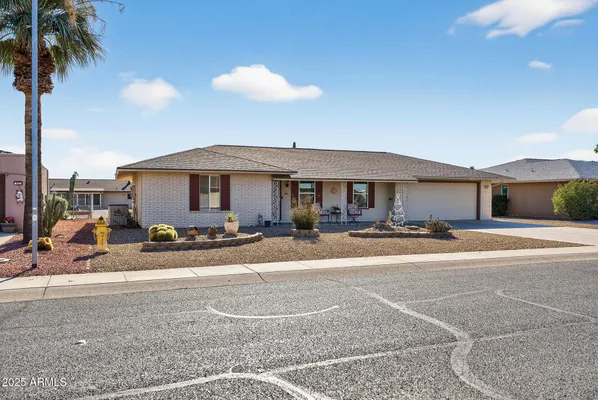 Property Slideshow image 3 of 46 | 10001 w burns dr, Sun City, AZ, 85351