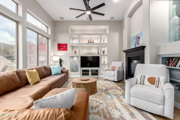 Property Slideshow image 3 of 24 | 2302 w hazelhurst dr, Anthem, AZ, 85086