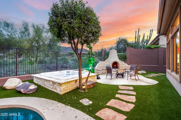 Property Slideshow image 2 of 24 | 2302 w hazelhurst dr, Anthem, AZ, 85086