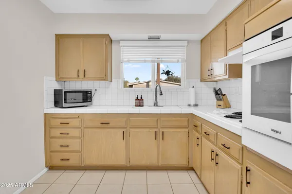 Property Slideshow image 3 of 21 | 10414 n 105th ave, Sun City, AZ, 85351