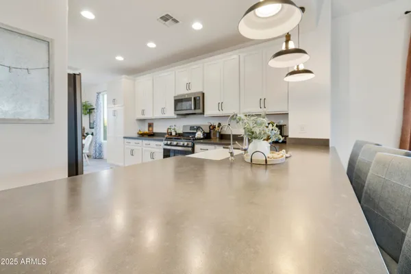 Property Slideshow image 3 of 47 | 5813 s del rancho, Mesa, AZ, 85212