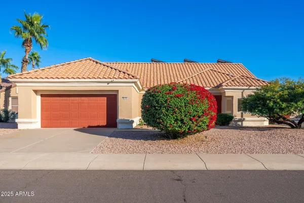 Property Slideshow image 2 of 38 | 23203 n via de la caballa, Sun City West, AZ, 85375