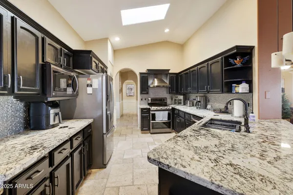 Property Slideshow image 2 of 68 | 10544 e coopers hawk dr, Sun Lakes, AZ, 85248