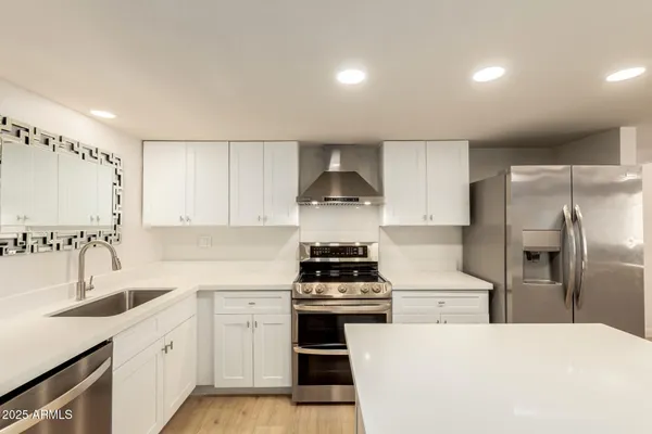 Property Slideshow image 3 of 30 | 10452 w meade dr, Sun City, AZ, 85351