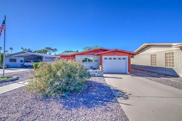 Property Slideshow image 2 of 41 | 2238 n gayridge rd, Mesa, AZ, 85215