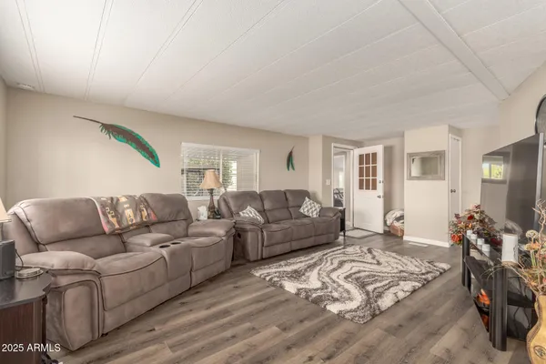 Property Slideshow image 3 of 40 | 5263 e mcdowell rd, Mesa, AZ, 85215