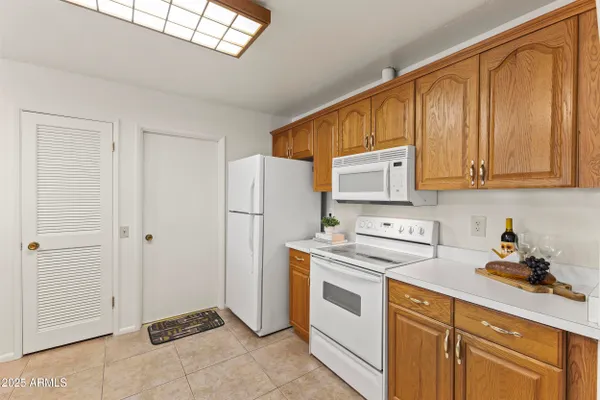 Property Slideshow image 2 of 26 | 10307 w sutters gold ln, Sun City, AZ, 85351