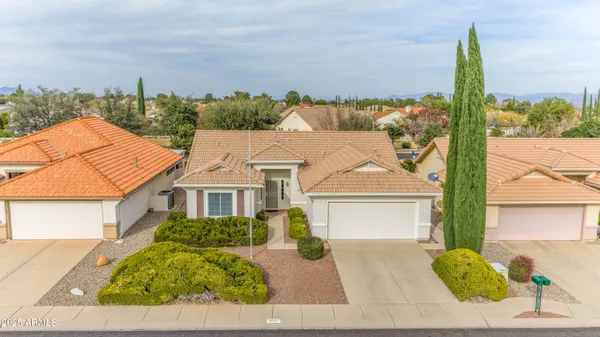 Property Slideshow image 3 of 42 | 3097 candlewood way, Sierra Vista, AZ, 85650