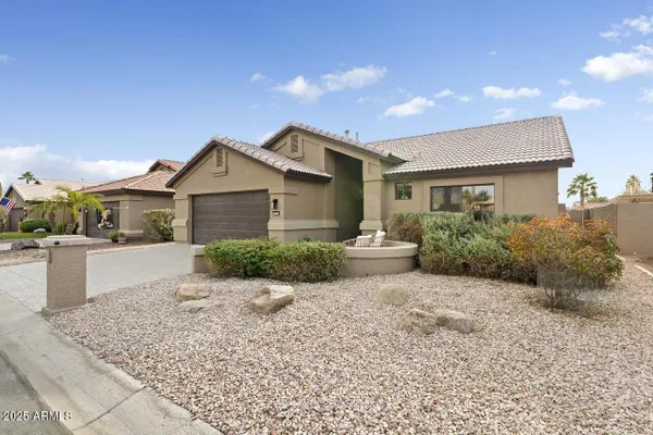 Property Slideshow image 3 of 42 | 15035 w indianola ave, Goodyear, AZ, 85395
