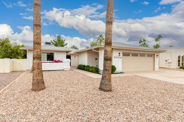 Property Slideshow image 2 of 29 | 9654 e foster ave, Sun Lakes, AZ, 85248
