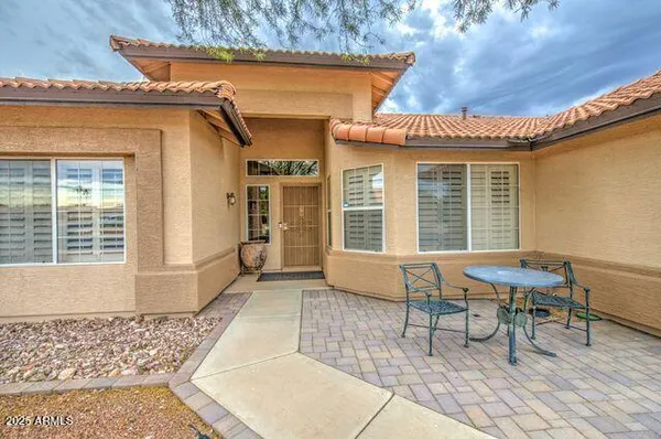 Property Slideshow image 2 of 27 | 11001 w yukon dr, Peoria, AZ, 85373