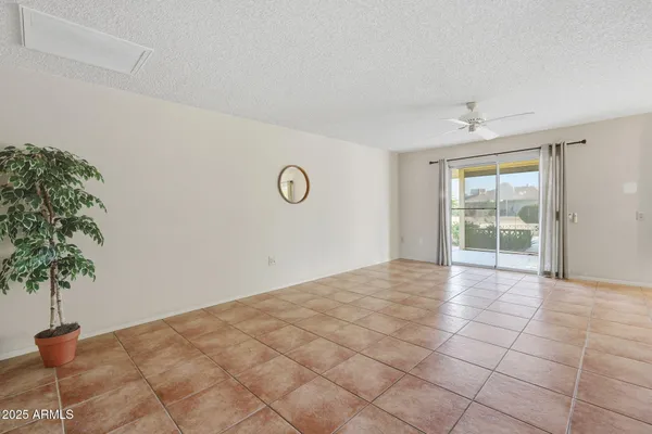 Property Slideshow image 3 of 36 | 9818 w emberwood dr, Sun City, AZ, 85351