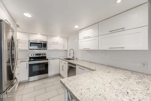 Property Slideshow image 3 of 25 | 7940 e camelback rd unit 307, Scottsdale, AZ, 85251