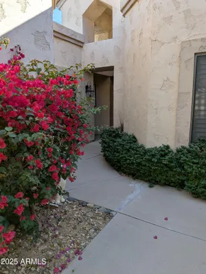 Property Slideshow image 2 of 32 | 19249 n 93rd dr, Peoria, AZ, 85382
