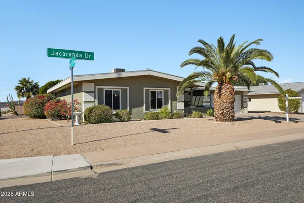 Property Slideshow image 2 of 38 | 11146 w jacaranda dr, Sun City, AZ, 85373