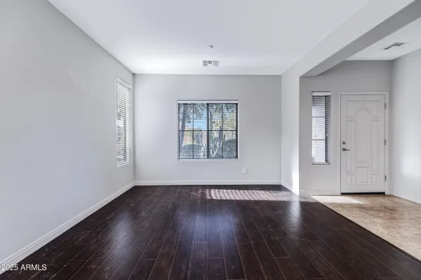 Property Slideshow image 3 of 23 | 41105 n prestancia dr, Phoenix, AZ, 85086