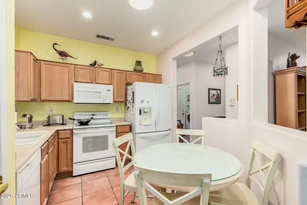 Property Slideshow image 3 of 27 | 19113 n hunters run, Surprise, AZ, 85387