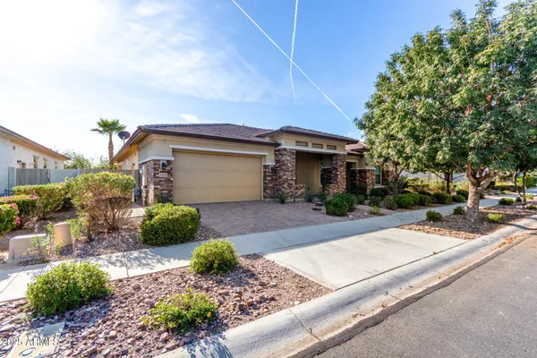 Property Slideshow image 2 of 55 | 5648 s crowley, Mesa, AZ, 85212