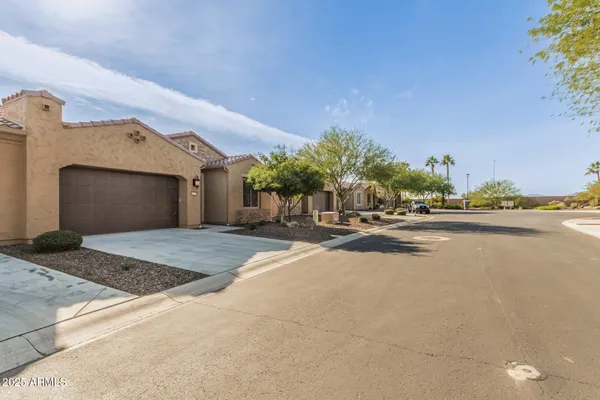 Property Slideshow image 3 of 40 | 16937 w holly st, Goodyear, AZ, 85395