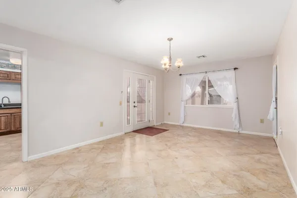 Property Slideshow image 3 of 32 | 9723 w wrangler dr, Sun City, AZ, 85373