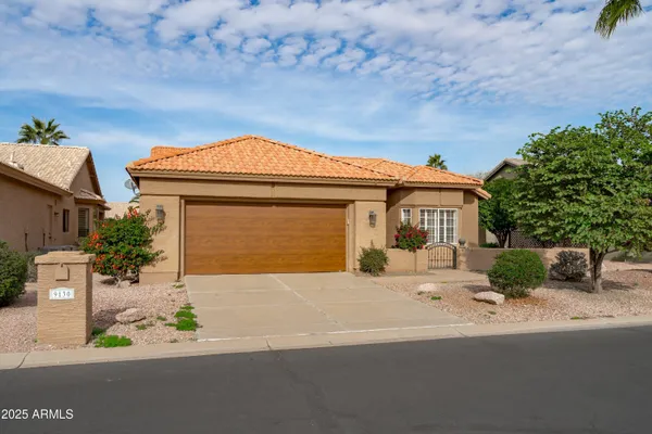 Property Slideshow image 3 of 42 | 9130 e crystal dr, Sun Lakes, AZ, 85248