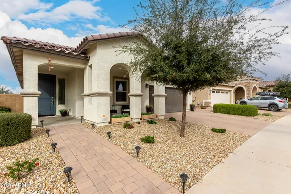 Property Slideshow image 3 of 50 | 24914 n 172nd ln, Surprise, AZ, 85387