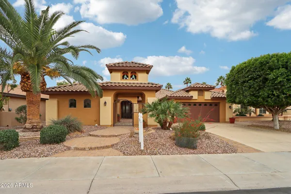 Property Slideshow image 2 of 48 | 16081 w piccadilly rd, Goodyear, AZ, 85395