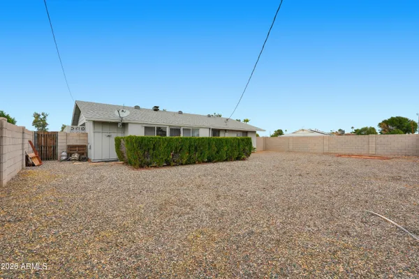 Property Slideshow image 3 of 42 | 10365 w pinehurst dr, Sun City, AZ, 85351