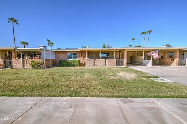Property Slideshow image 3 of 37 | 10414 w audrey dr, Sun City, AZ, 85351