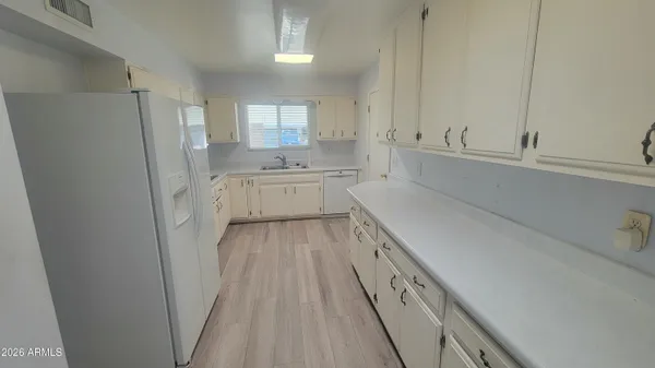 Property Slideshow image 2 of 10 | 10438 w cinnebar ave, Sun City, AZ, 85351