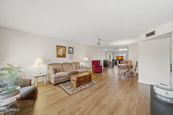 Property Slideshow image 2 of 42 | 9626 w cottonwood dr, Sun City, AZ, 85373