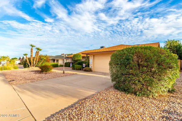 Property Slideshow image 2 of 34 | 4301 e walatowa st, Phoenix, AZ, 85044